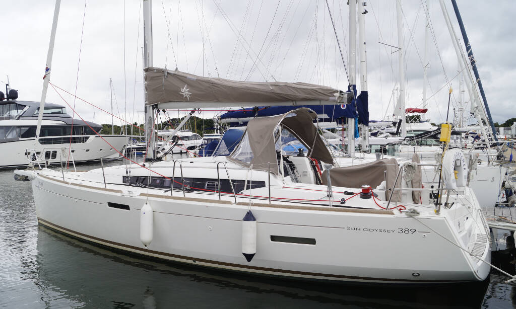2017 Jeanneau Sun odyssey 389