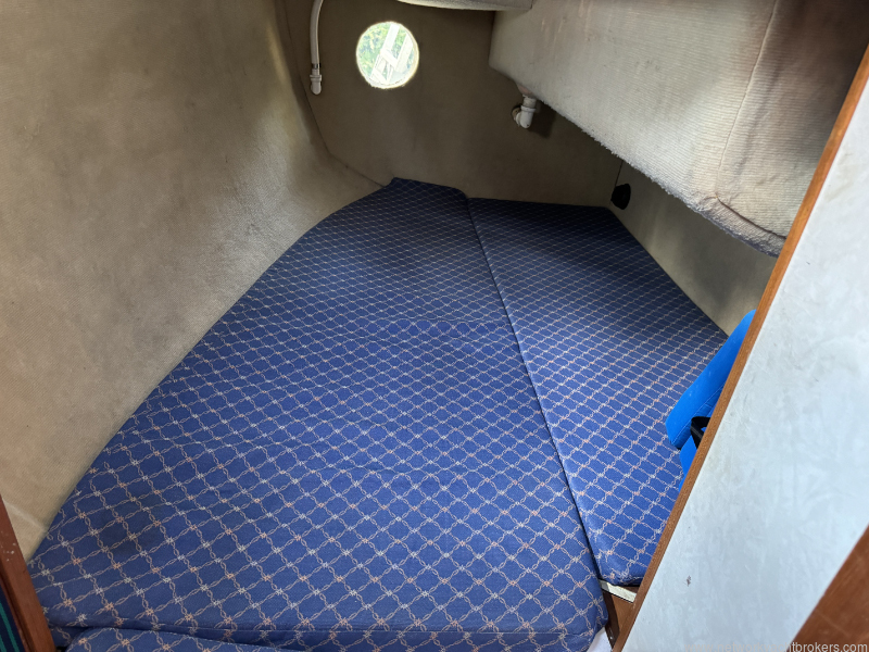 1995 Hunter Pilot 27