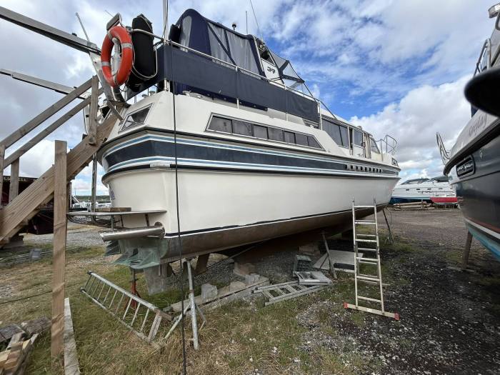 1983 Broom Crown 37