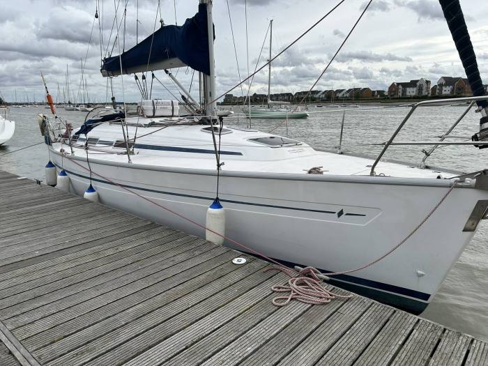 2002 Bavaria 36
