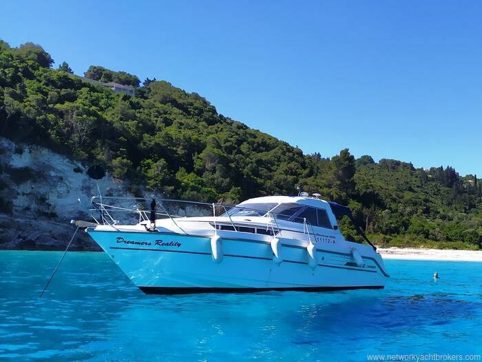 1997 Hardy Marine Seawing 305