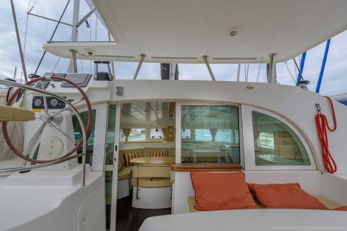 2009 LAGOON 380 S2 Premium (owners ver.) Catamaran