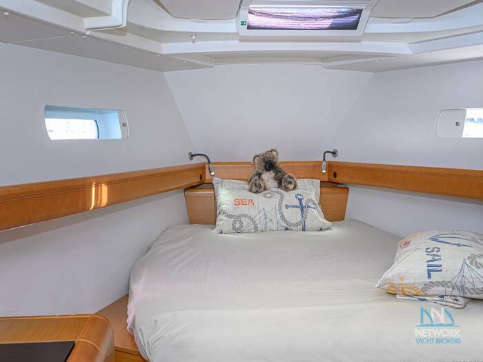 2012 Jeanneau Sun Odyssey 439