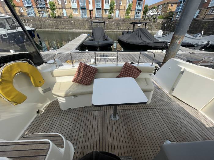 2008 Jeanneau Prestige 32