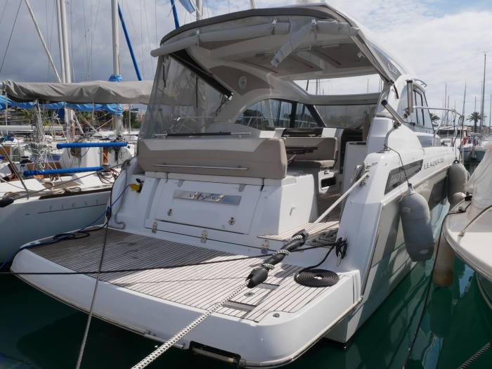 2017 Jeanneau Leader 33
