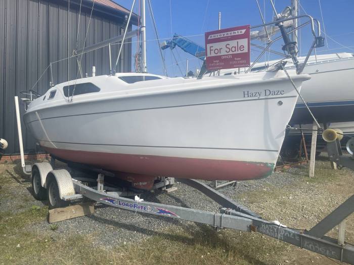2008 Hunter Legend 25 Trailer sailer