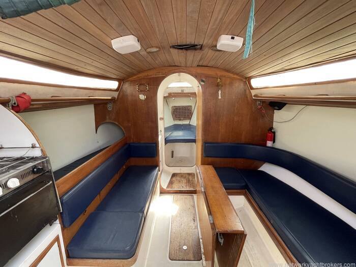 1972 Nicholson 30