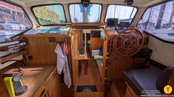 1980 LM 27 Motor Sailor