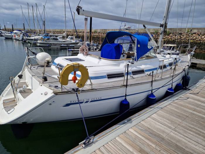 2000 Bavaria 38 Ocean