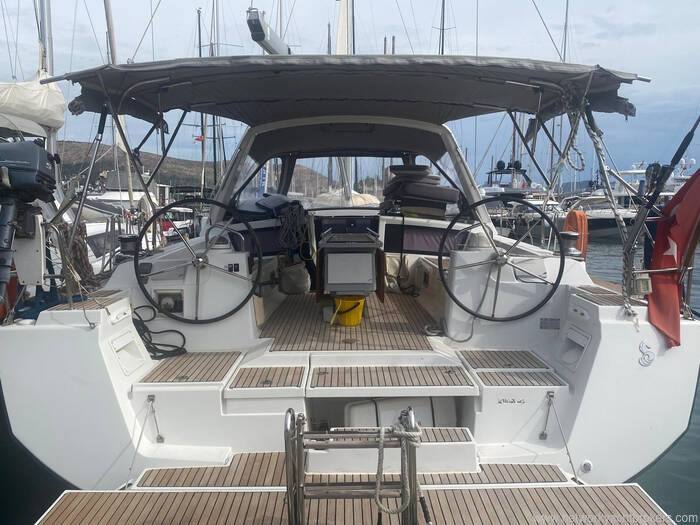 2013 Beneteau Oceanis 48