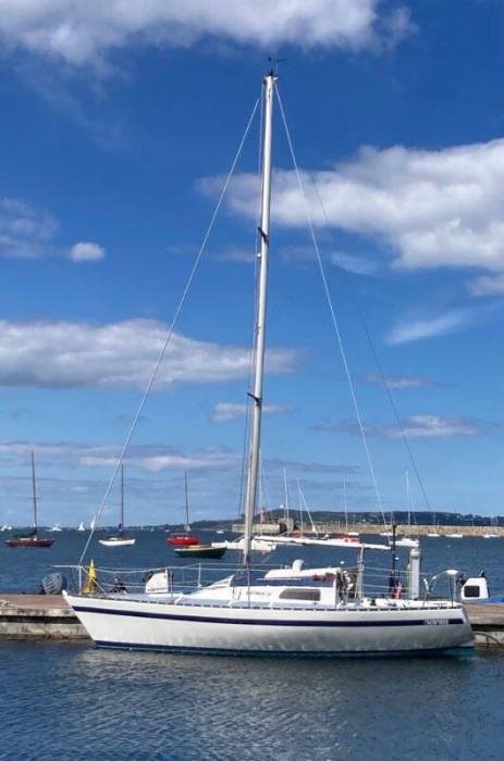 1976  Eygthene 24