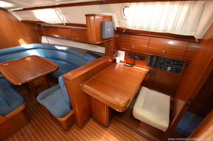 2003 Bavaria 38