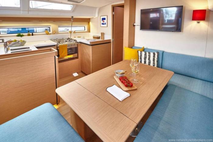 2027 Jeanneau Sun Odyssey 490