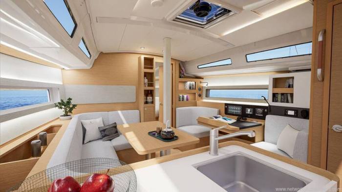 2027 Jeanneau Sun Odyssey 385