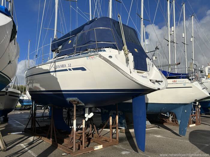 2004 Bavaria 32
