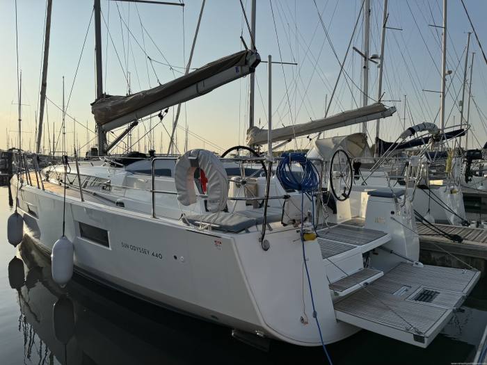 2021 Jeanneau Sun Odyssey 440