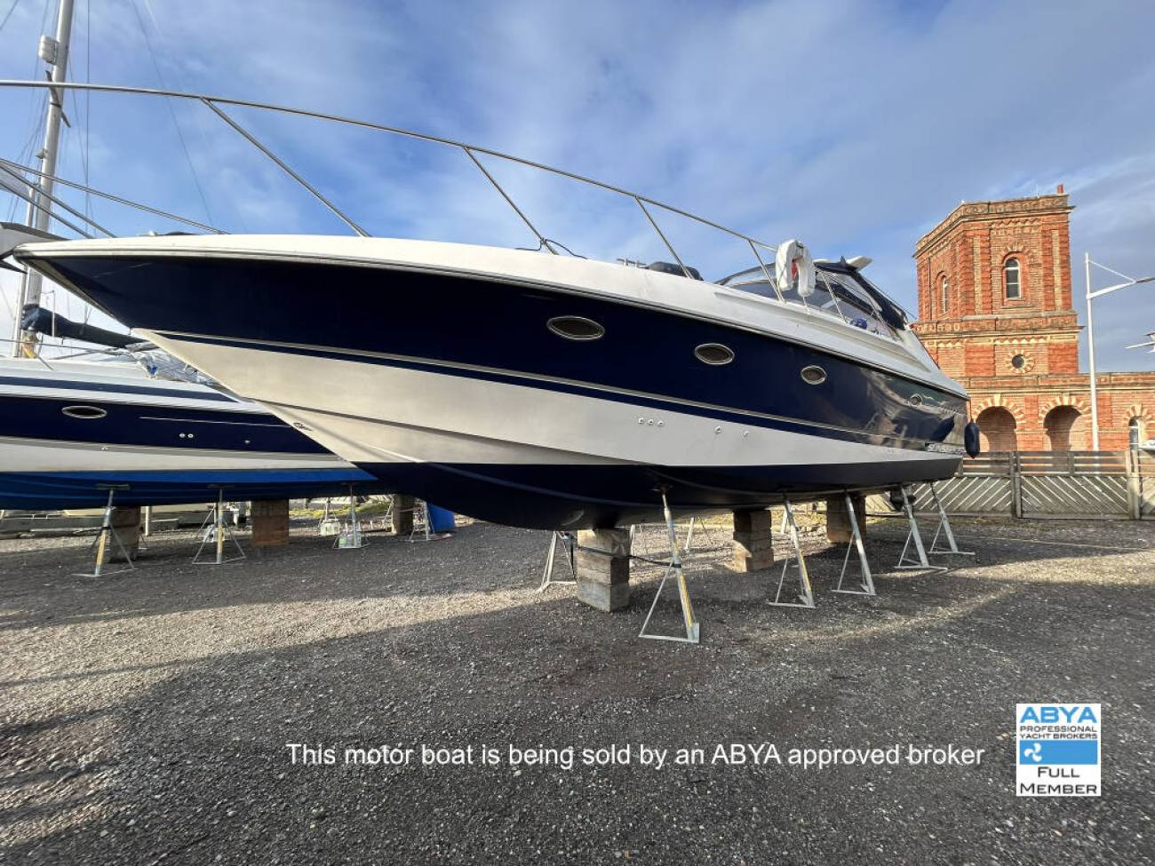 Sunseeker Portofino 400