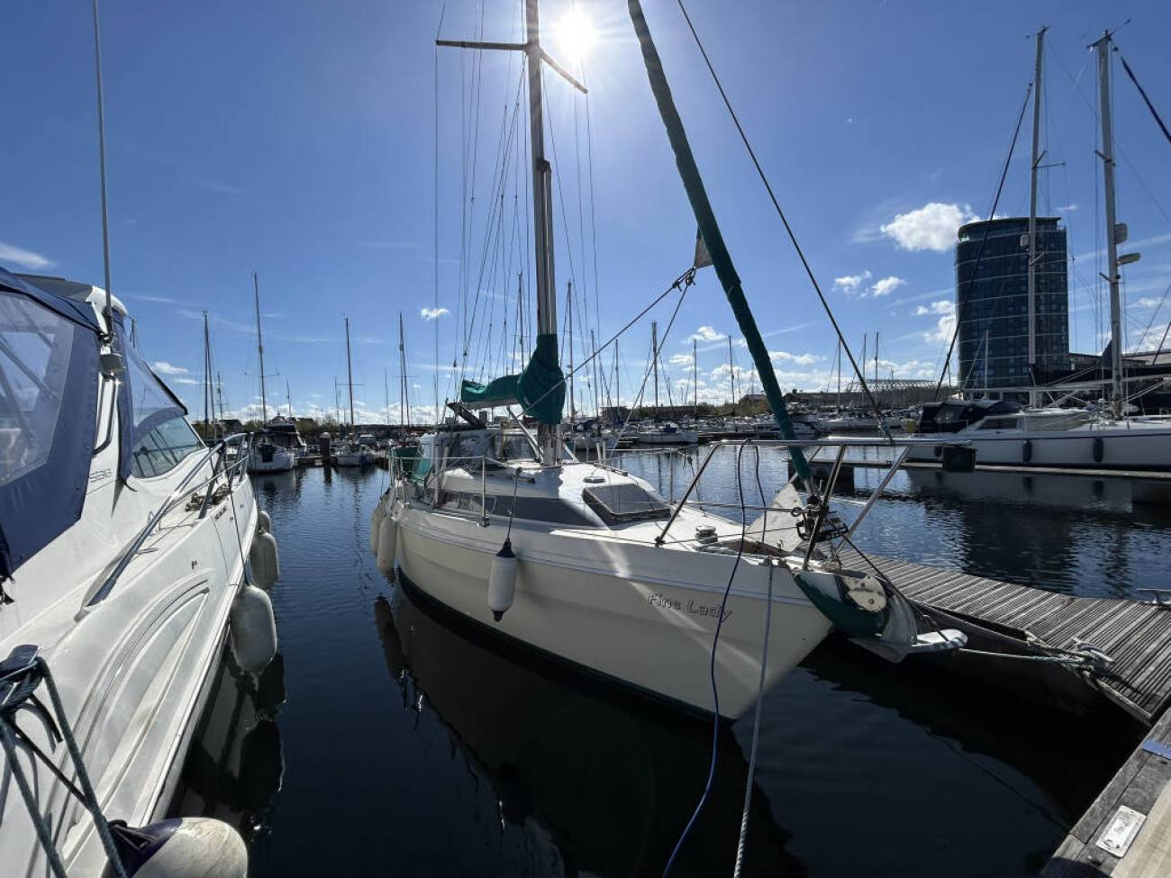 Hunter Horizon 32 Wheelhouse